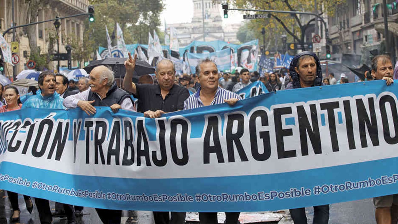 En las últimas 6 décadas, Argentina ha firmado 22 acuerdos con el FMI y la mayoría terminó en fracaso.