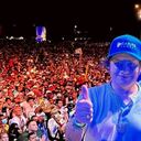 Juan Fernando Petro haciendo campaña por el Pacto Histórico.