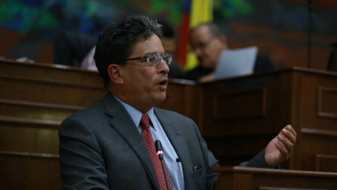 Alebrto Carrasquilla, ministro de Hacienda.