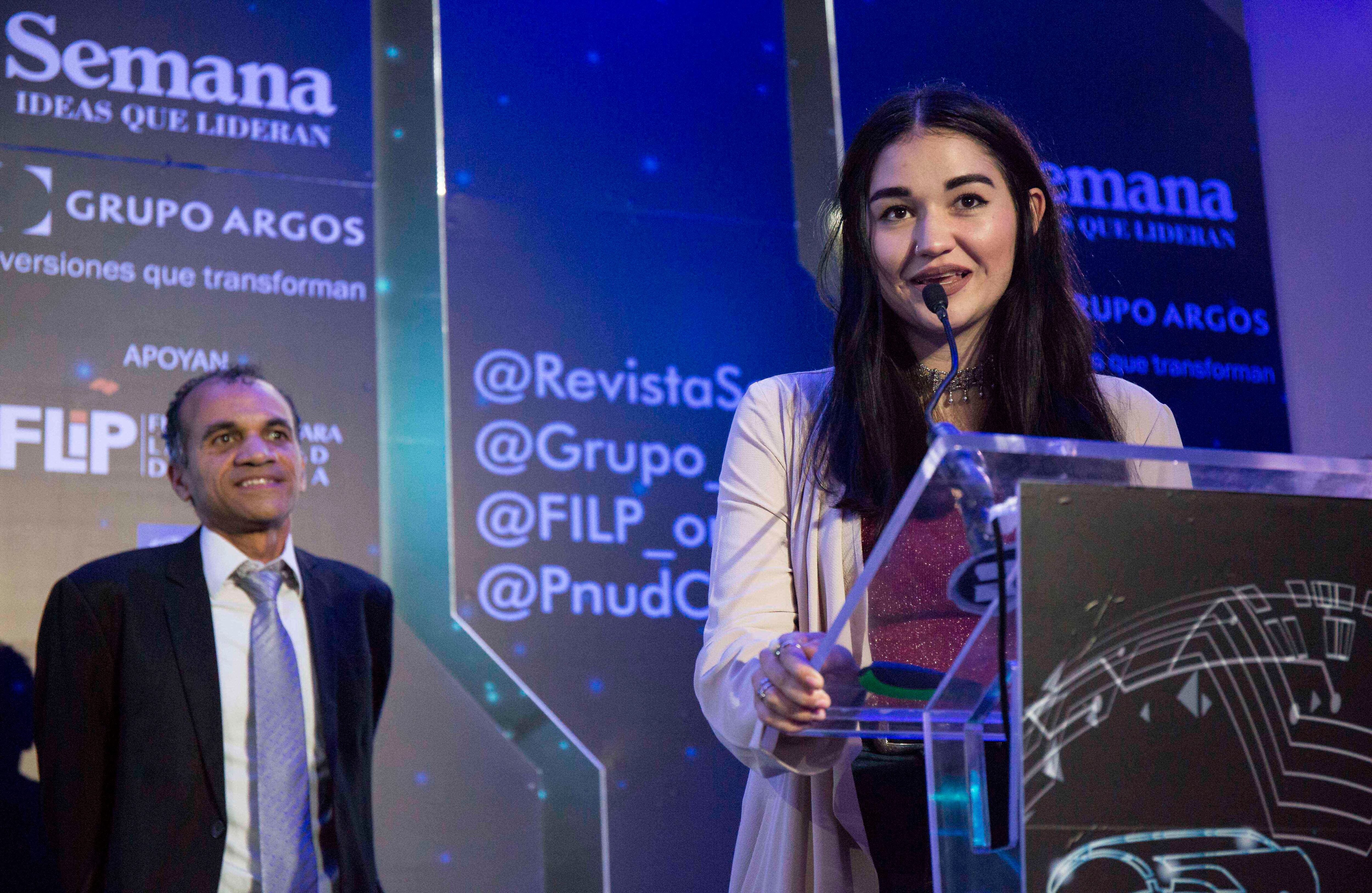 En esta ocasión el jurado reconoció también  a Eder Enrique Cuadrado de la emisora Suba al Aire y Mariana Álvarez, directora de Enfoque Oriente.