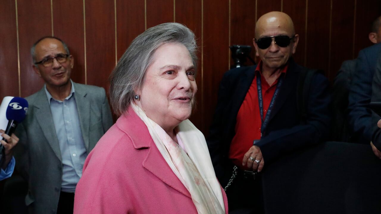 Senadora y precandidata a la Presidencia Clara López.