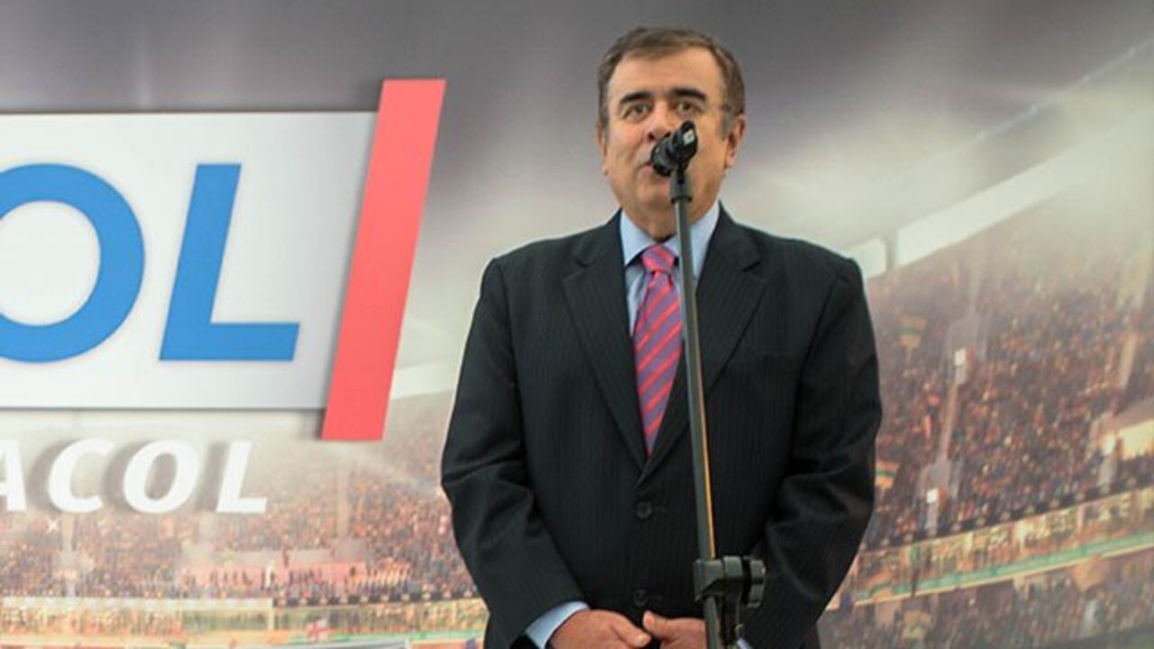 Javier Hernández Bonnet, reconocido periodista deportivo colombiano.