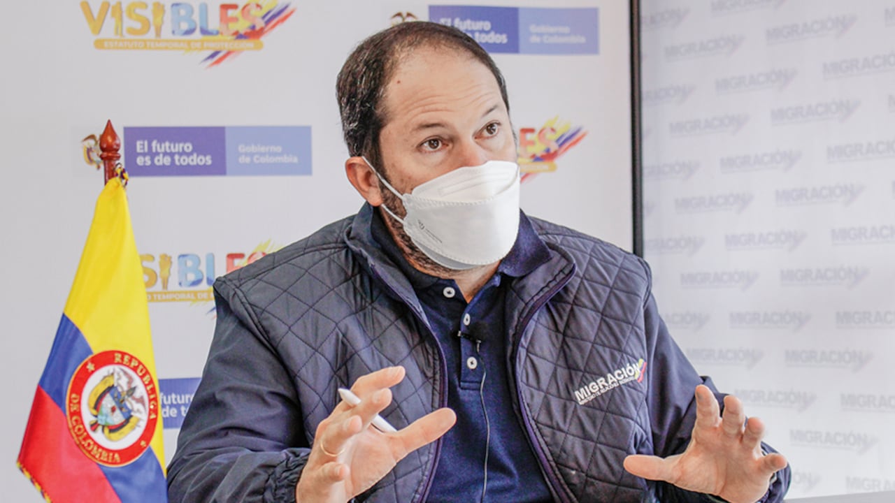 “El proceso ha marchado bien y cuando hemos tenido que corregir, lo hemos hecho con humildad”, dice el director de Migración Colombia, Juan Francisco Espinosa.
