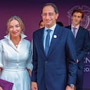 José Manuel Restrepo, su esposa, Tatiana Céspedes, y sus hijos.