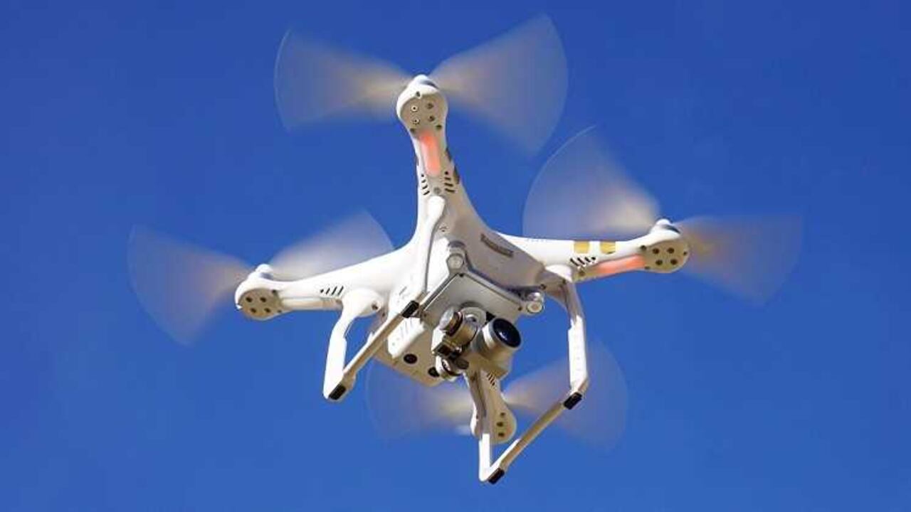 Los drones son cada vez más autónomos y es necesario establecer nuevos sistemas de gestión y conectividad para garantizar la seguridad de sus operaciones.