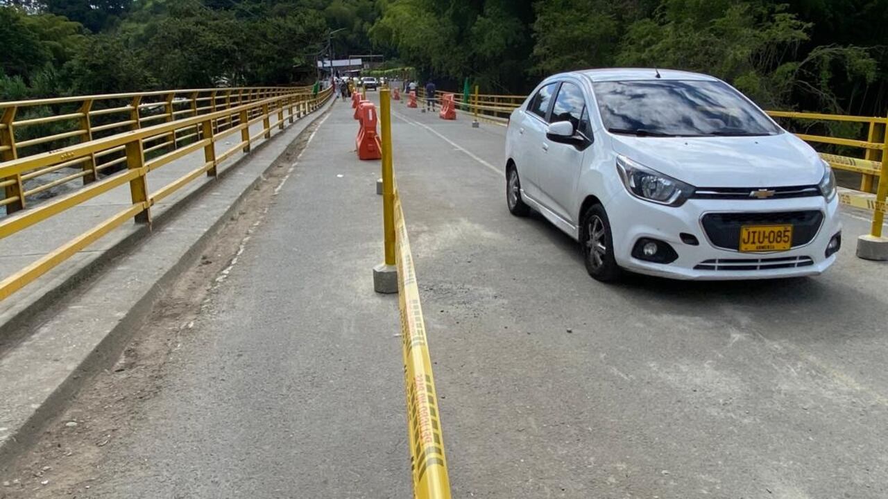 Está habilitado el puente de Barragán que comunica al Valle con el Quindío.