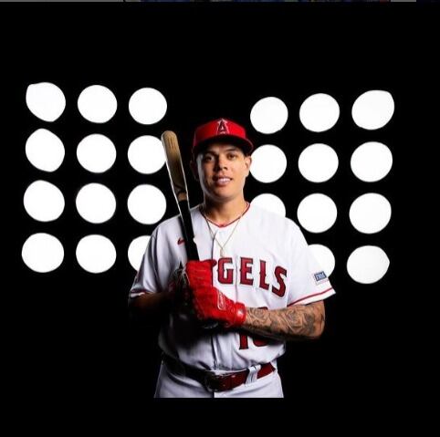 Giovanny Urshela Salcedo es un jugador colombiano de béisbol profesional que juega para Los Angeles Angels de la MLB