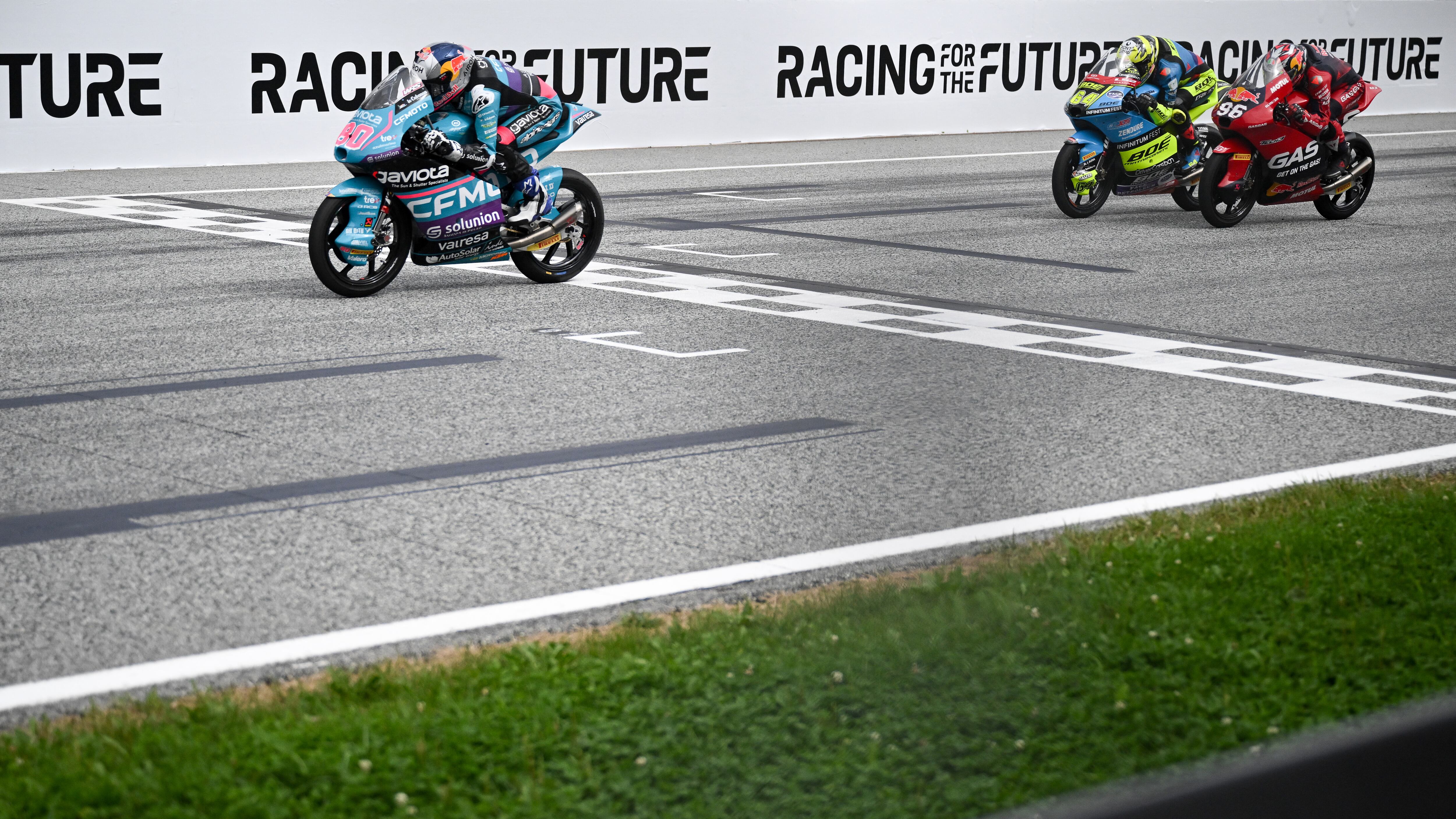 El colombiano se perfila como campeón del mundo, aunque todavía falta mucho.