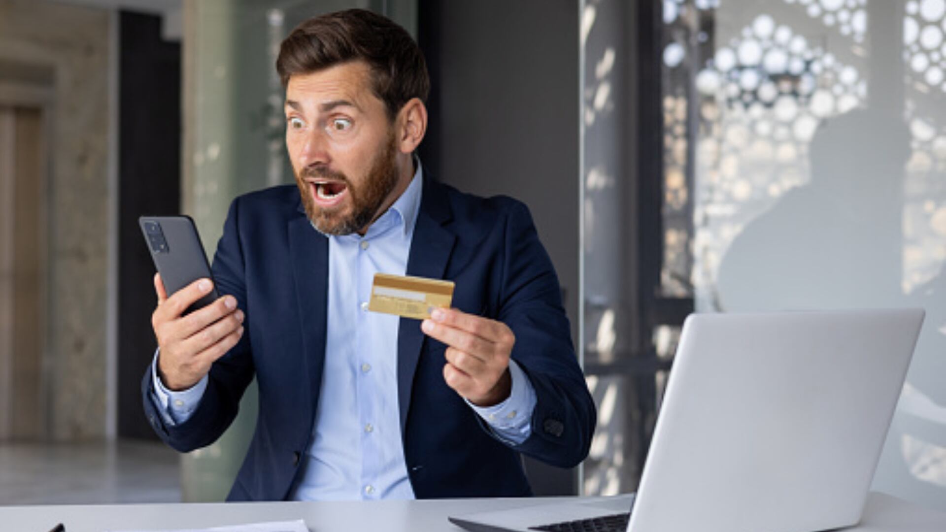 Las estafas en internet son una modalidad empleada para robar datos personales.