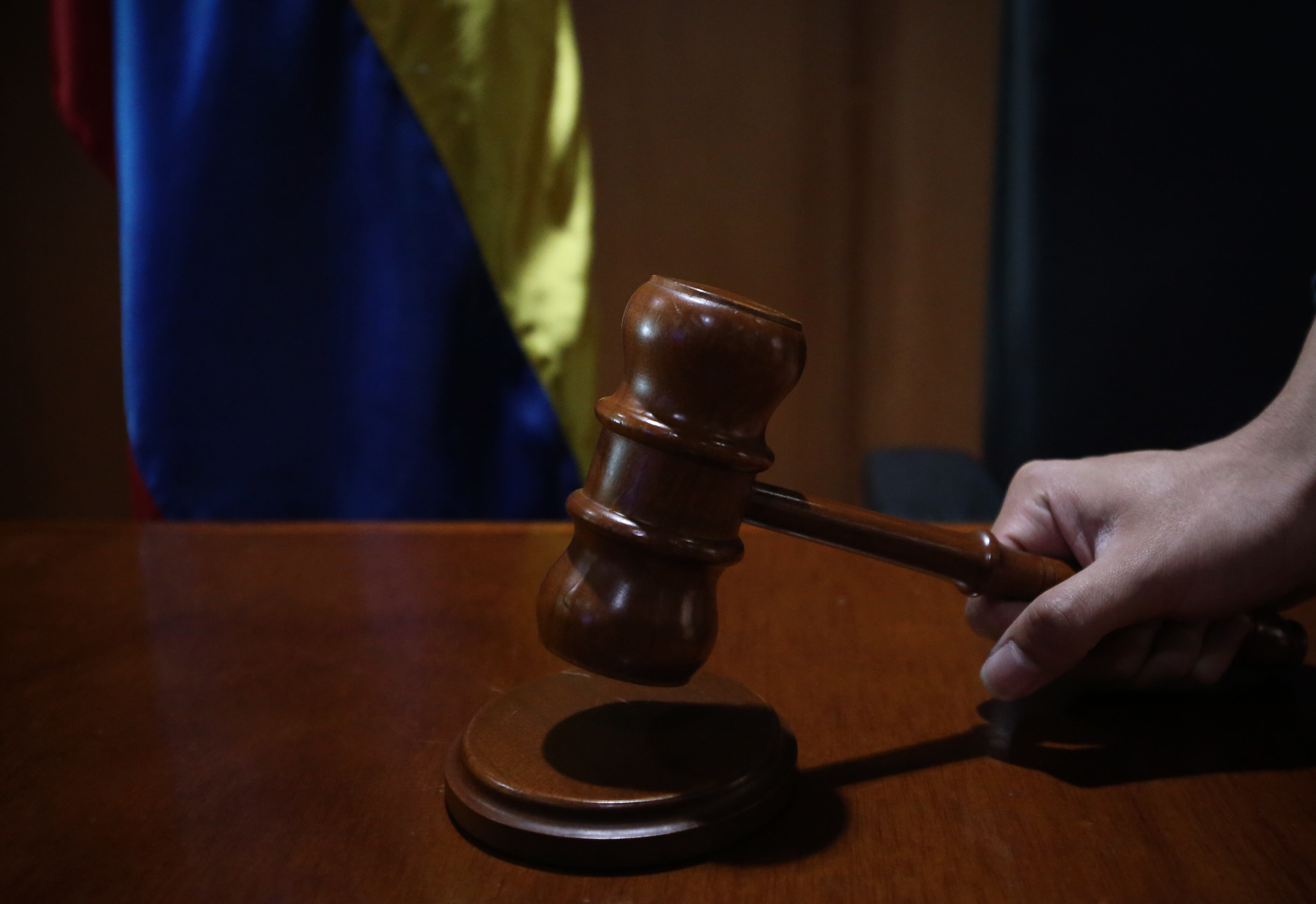 Tribunales de Cundinamarca y Bogotá  D C
martillo de juez
martillo de Corte
Mazo de Juez
sala de audiencia
Bogota junio 25 del 2024
Foto Guillermo Torres Reina / Semana