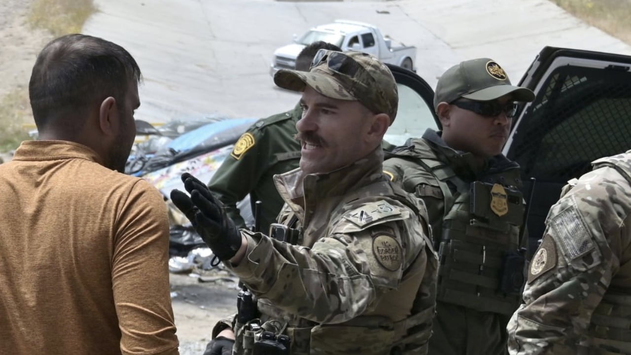 El gobierno de Joe Biden ha tenido que desplegar una gran cantidad de personal a la frontera con México.