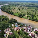 La región del Catatumbo ajusta diez días en guerra por cuenta del ELN y las disidencias de las Farc. Más de 40.000 personas han sido desplazadas del territorio y 12.000 más están confinadas. La fuerza pública intentará tomar el control.