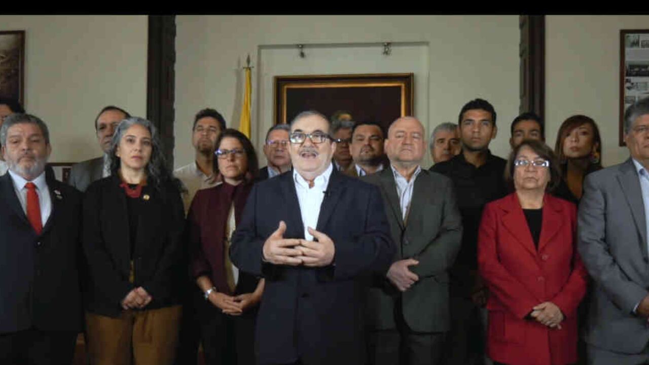 Los miembros de la bancada alternativa, en voz de Rodrigo Londoño, le respondieron al presidente en plataformas de 'streamming'.