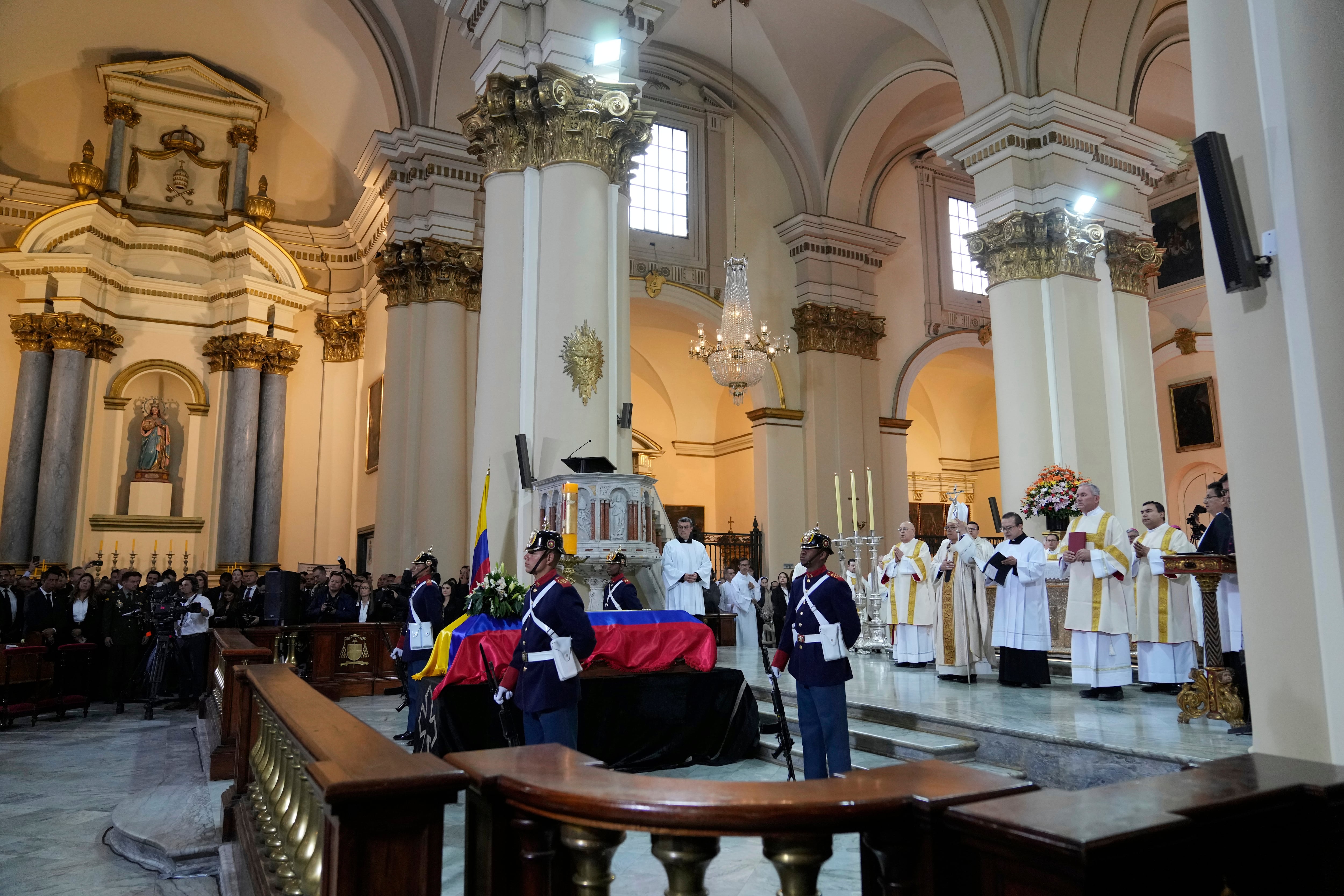 Funeral Miguel Uribe Turbay
