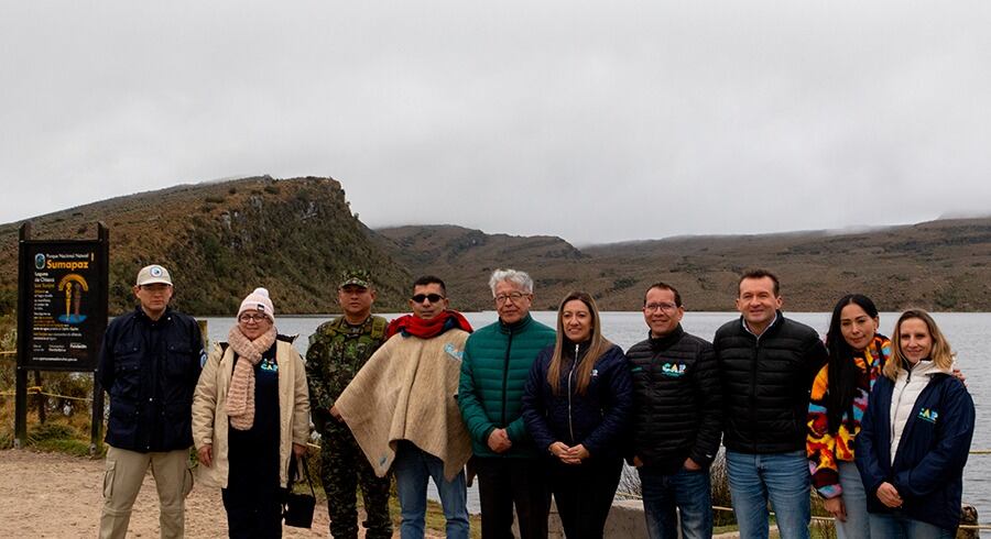 La Escuela del Agua es el resultado de una alianza entre la CAR y la Universidad Jorge Tadeo de Lozano. Este acuerdo se celebró en la laguna de Chisacá el pasado 31 de enero.