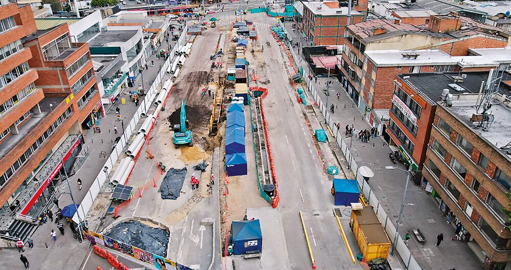 Obras del intercambiador vial de la calle 72 por la primera línea del Metro de Bogotá.