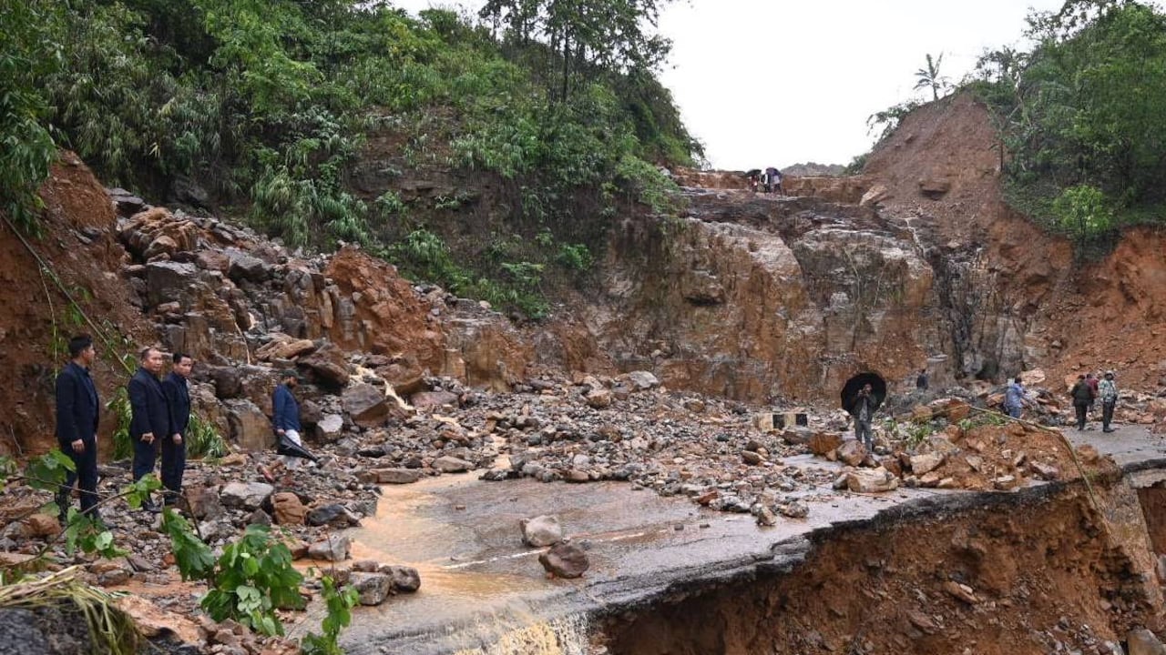 En junio, 118 puntos viales, 13 puentes vehiculares y dos puentes peatonales han registrado por las lluvias.