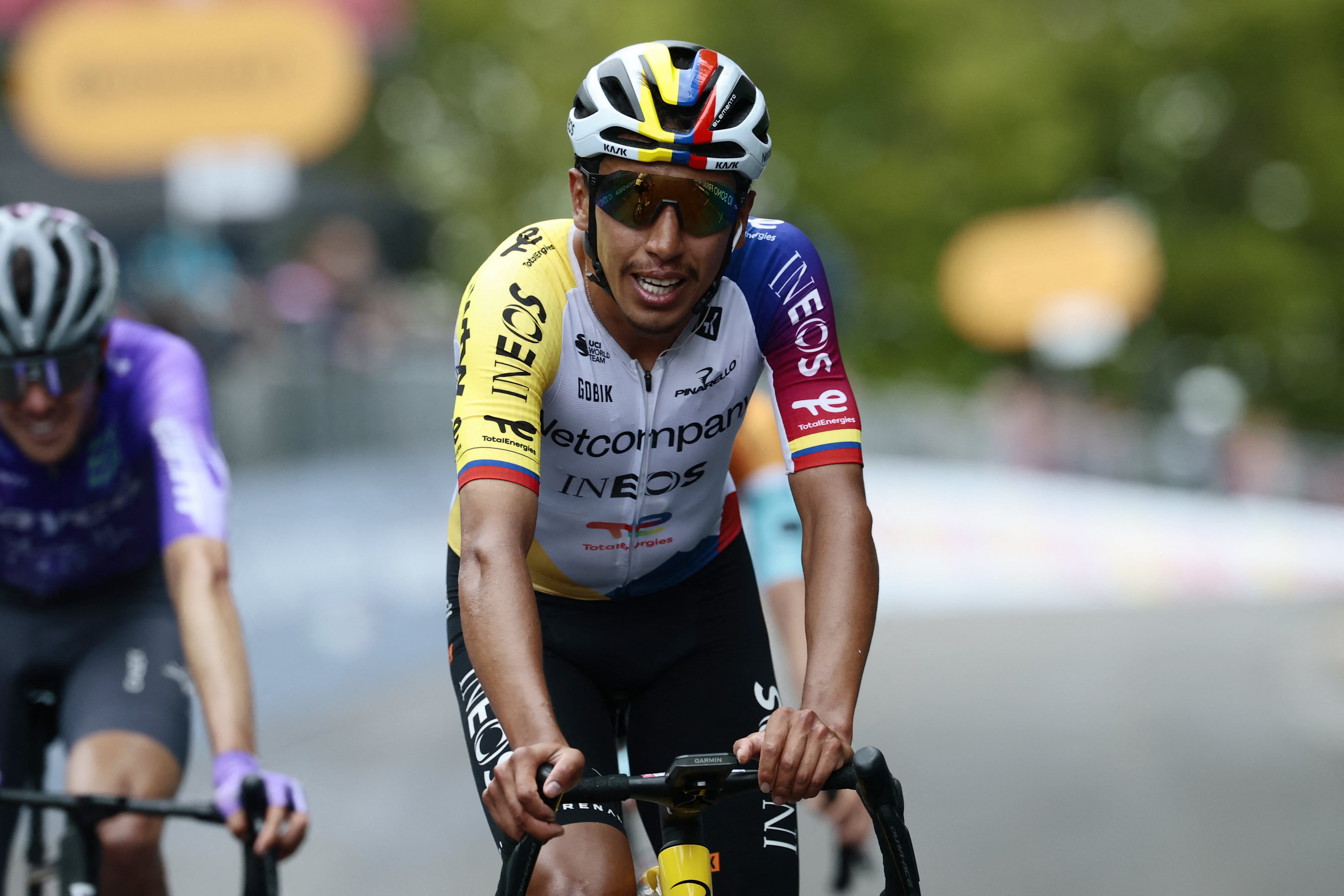 INEOS Grenadiers Colombian rider Egan Bernal rides at the end of the 9th stage of the Giro d'Italia 2026 - Tour of Italy cycling race between Cervia and Corno alle Scale, near Doganaccia, central Italy on May 17, 2026. (Photo by Luca Bettini / AFP)