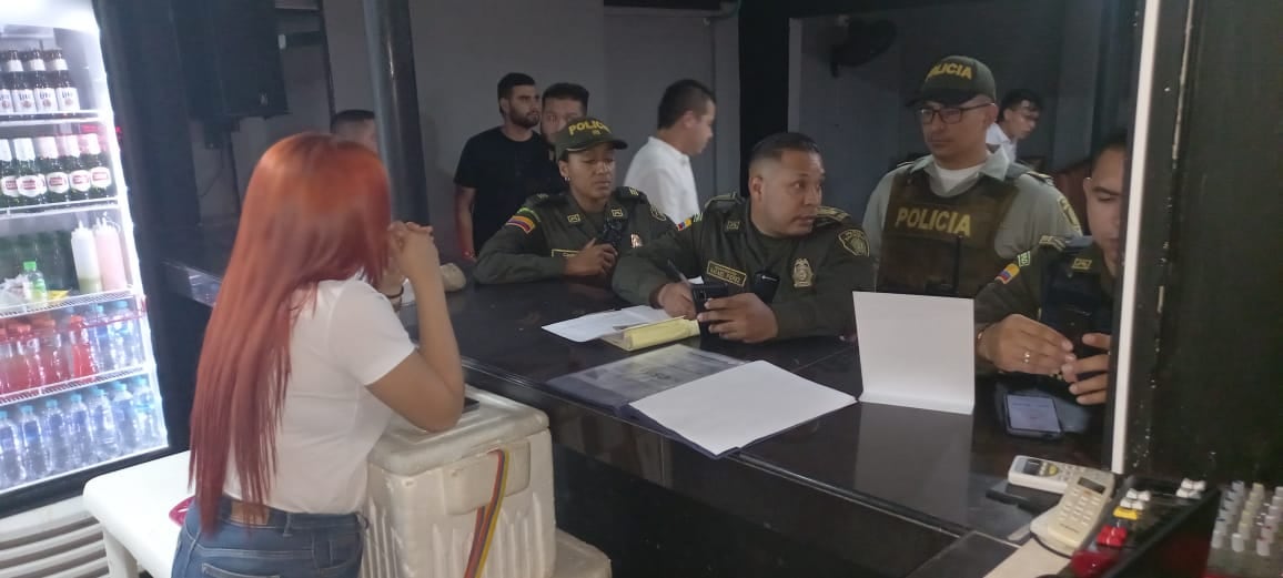 Varios establecimientos fueron cerrados por la Policía