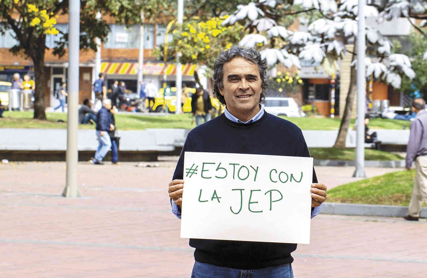 SERGIO FAJARDO, excandidato presidencial