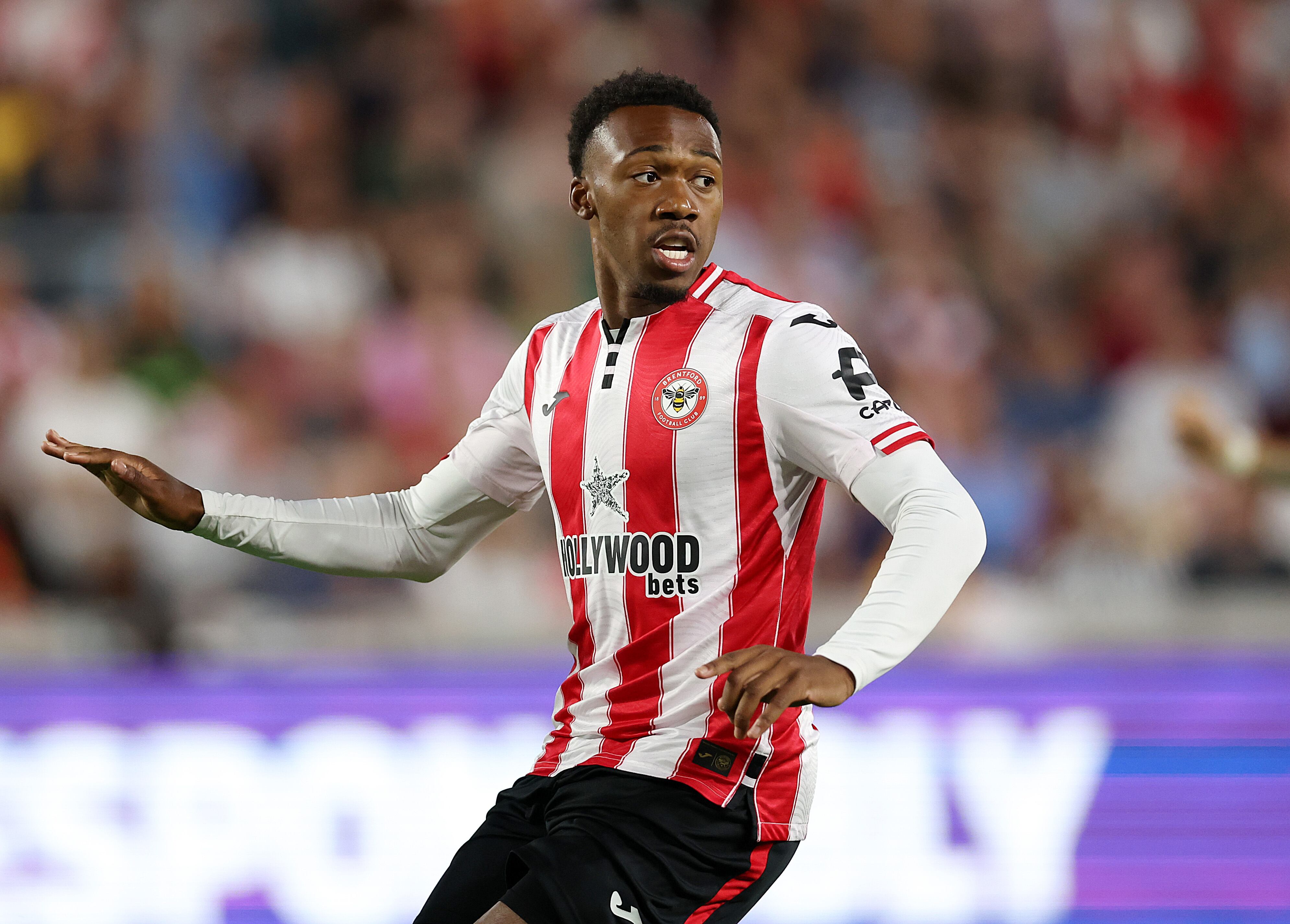 Antoni Milambo juega en la Premier League.