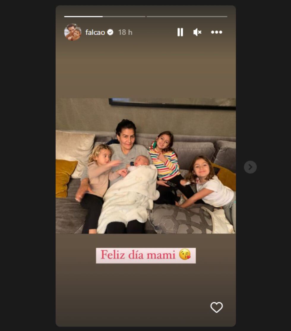 Falcao dedica el Día de la Madre a su mamá, con sus hijos a su lado ...