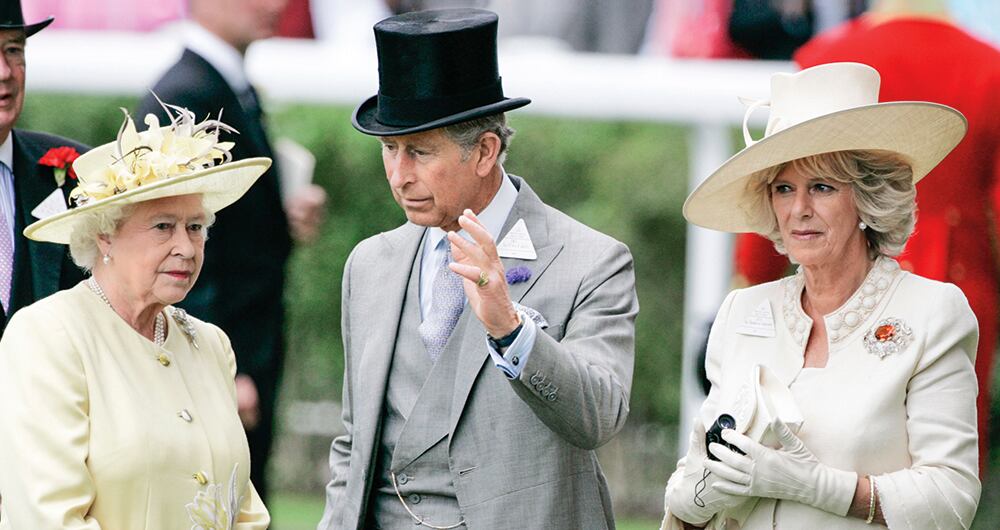 Carlos encontró en Camila la madre y la esposa que no fueron ni Isabel II ni Diana de Gales.