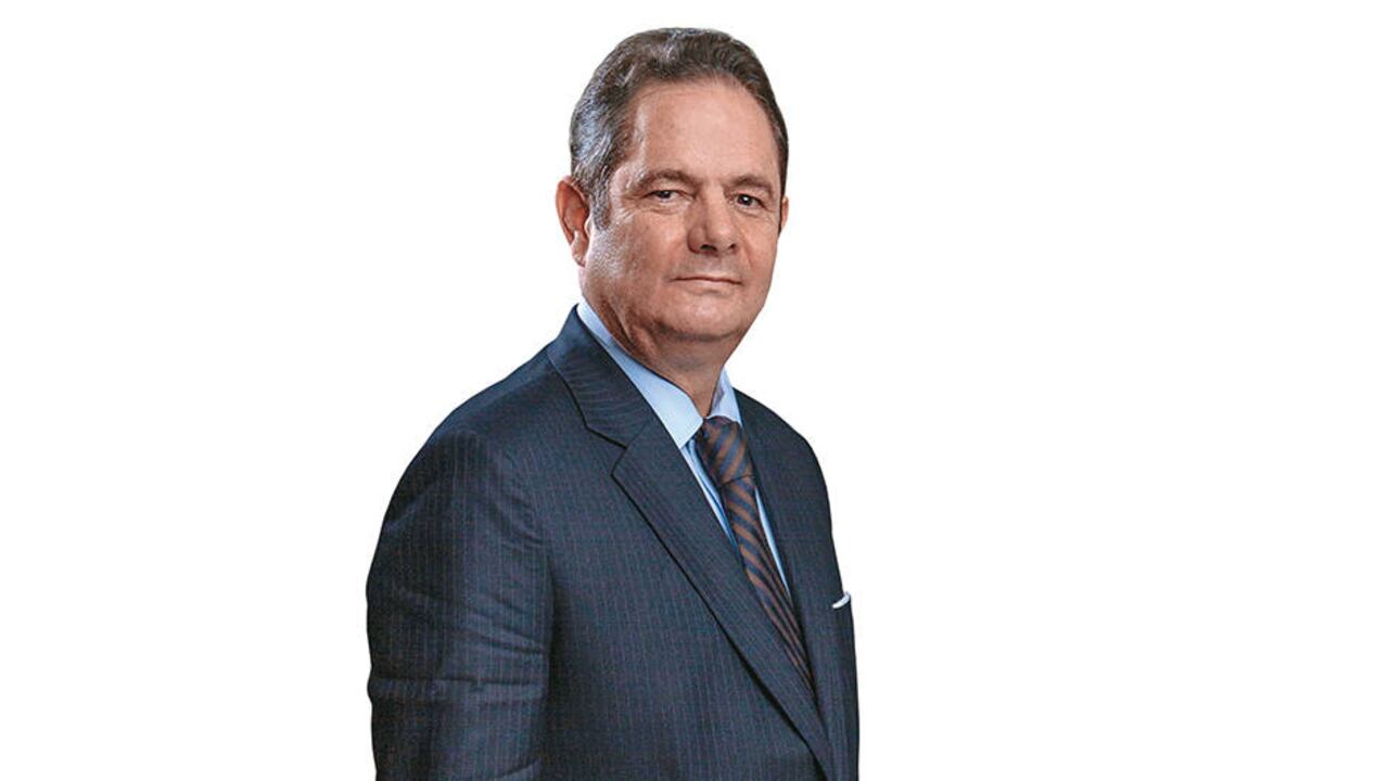 "A partir de la fecha continuaré apoyando a Cambio Radical en temas programáticos y académicos desde la Fundación Carlos Lleras Restrepo", anunció el exvicepresidente.