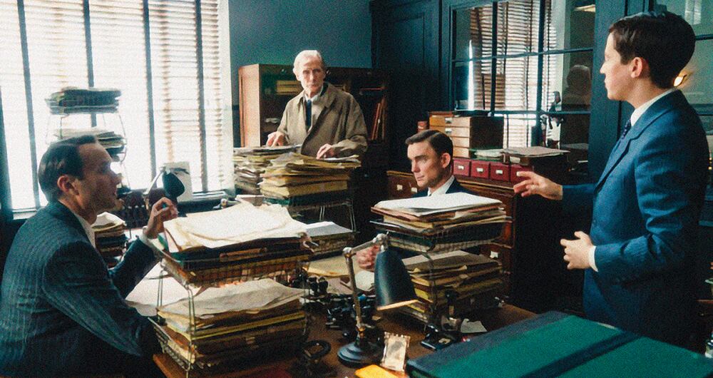 La historia, expresada desde su sensibilidad literaria primero y luego desde su sentido de las escenas, vale la pena repasar por la manera en la que tocan temas comunes a la humanidad, el amor, la pérdida, la añoranza y más…