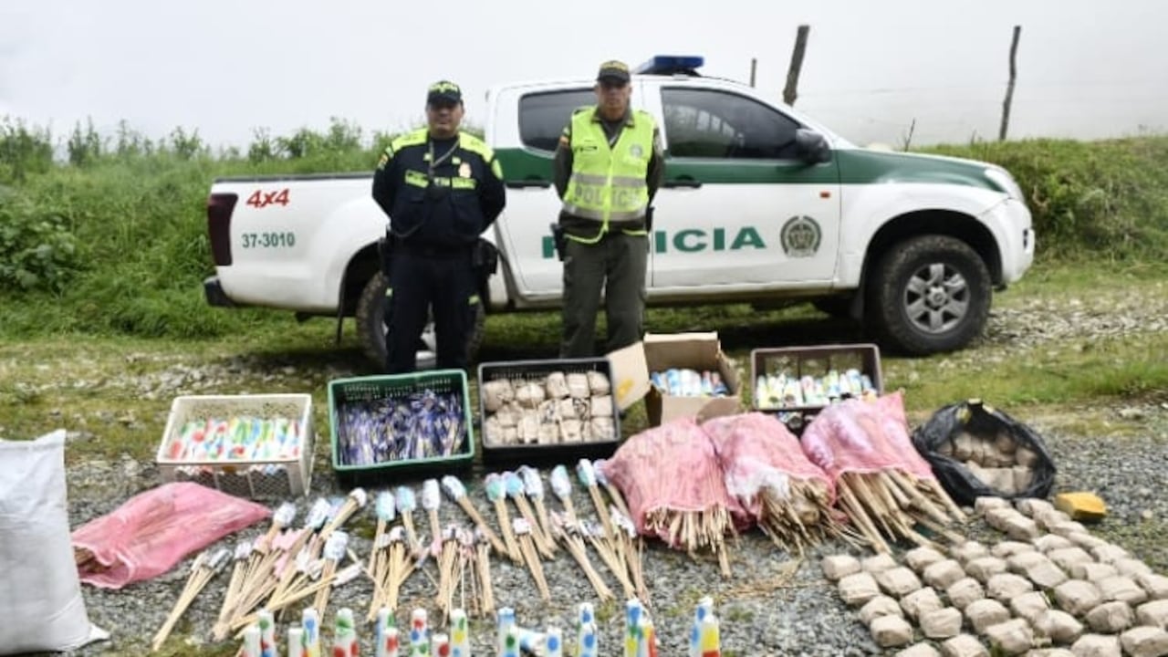 Fuerte operativo dejó 130 kg de pólvora incautada y 29 personas capturadas en Medellín.