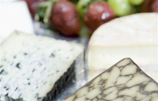 Los quesos frescos son los más recomendados y los que menos engordan.