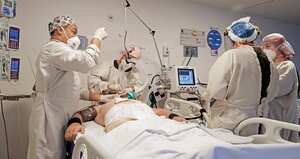 Los médicos del país han puesto el grito en el cielo por la reapertura económica total. Sin embargo, las empresas no dan más espera.