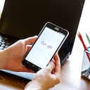 Un investigador de ciberseguridad ha alertado sobre una vulnerabilidad en extensiones de Google Chrome utilizadas para la gestión de documentos PDF, que podrían estar recopilando y transmitiendo información privada a terceros.