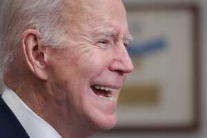 El presidente de Estados Unidos, Joe Biden, pronuncia un discurso en la Casa Blanca sobre una redada de operaciones especiales de Estados Unidos contra el líder del ISIS, Abu Ibrahim al-Hashimi al-Qurayshi, el 3 de febrero de 2022 en Washington, DC. La incursión en el noroeste de Siria supuestamente mató al líder del ISIS.
Win McNamee/Getty Images/AFP (Foto de WIN MCNAMEE / GETTY IMAGES NORTH AMERICA / Getty Images vía AFP)