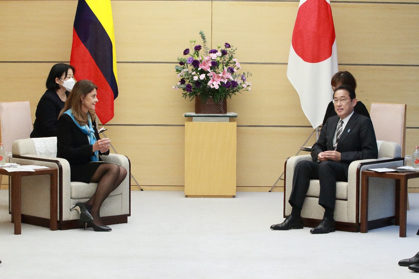 Marta Lucía Ramírez vicepresidenta y canciller reunión con el primer ministro de Japón Fumio Kishida