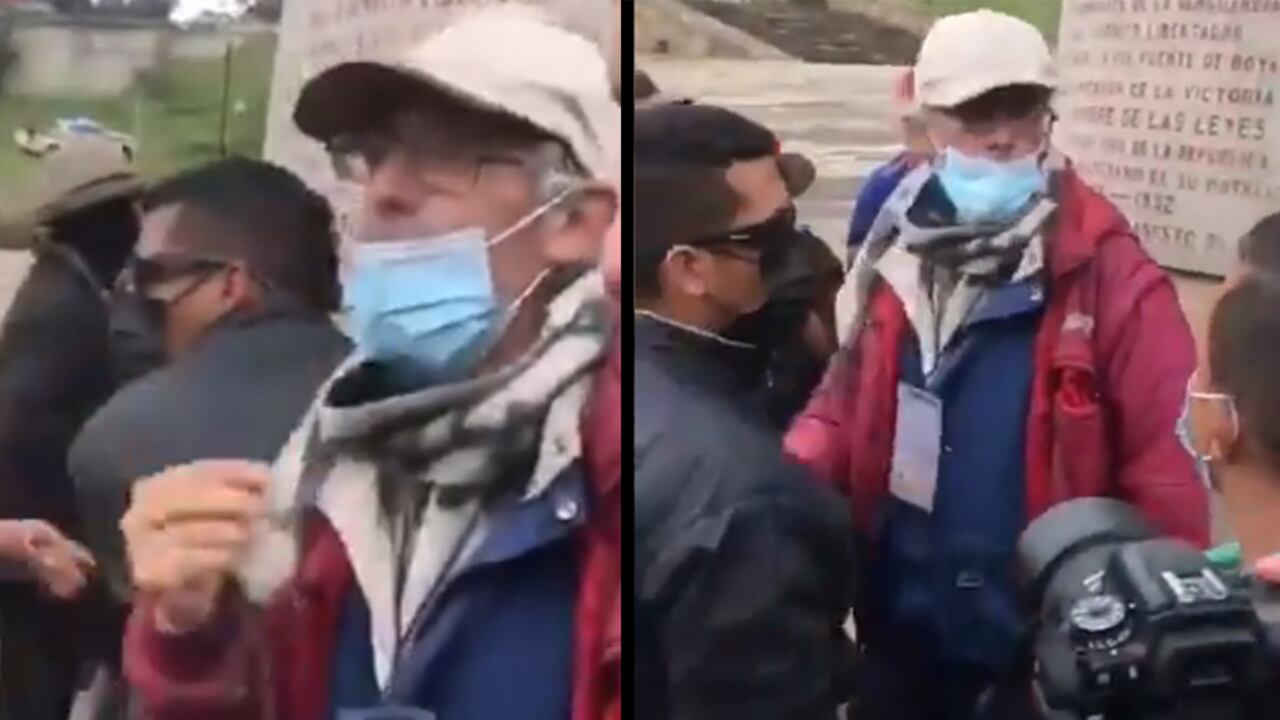 Don Julio Ernesto Gómez es guía turístico desde hace 35 años. Se enfrentó a manifestantes para evitar que le causaran algún daño a la estatua de Francisco de Paula Santander, ubicada en el puente de Boyacá.