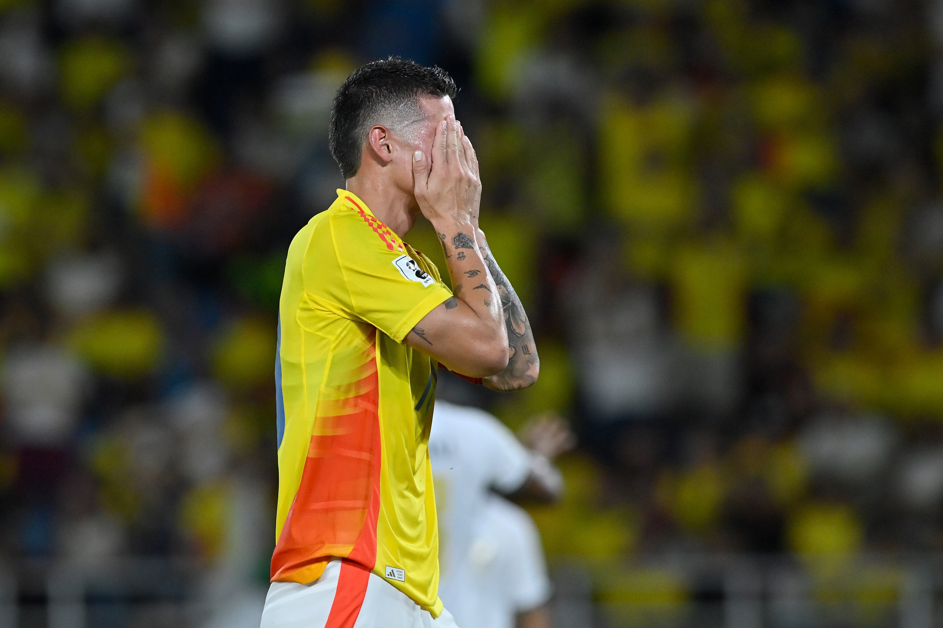 BARRANQUILLA, COLOMBIA - SEPTEMBER 04: James Rodriguez of Colombia gestures during the South American FIFA World Cup 2026 Qualifier match between Colombia and Bolivia at Roberto Melendez Metropolitan Stadium on September 04, 2025 in Barranquilla, Colombia. (Photo by Gabriel Aponte/Getty Images)