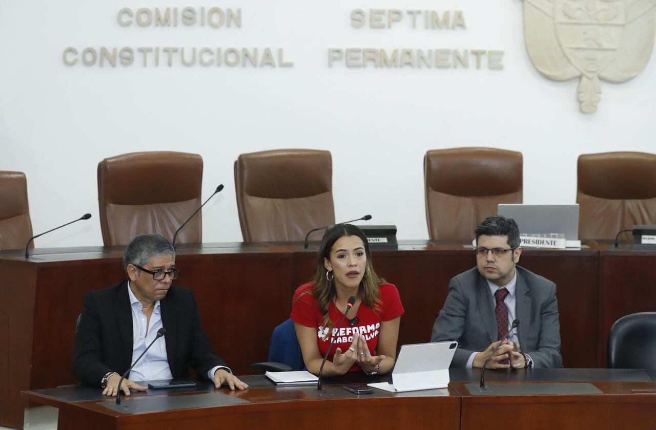 Mafe Carrrasca Iván Daniel Jaramillo