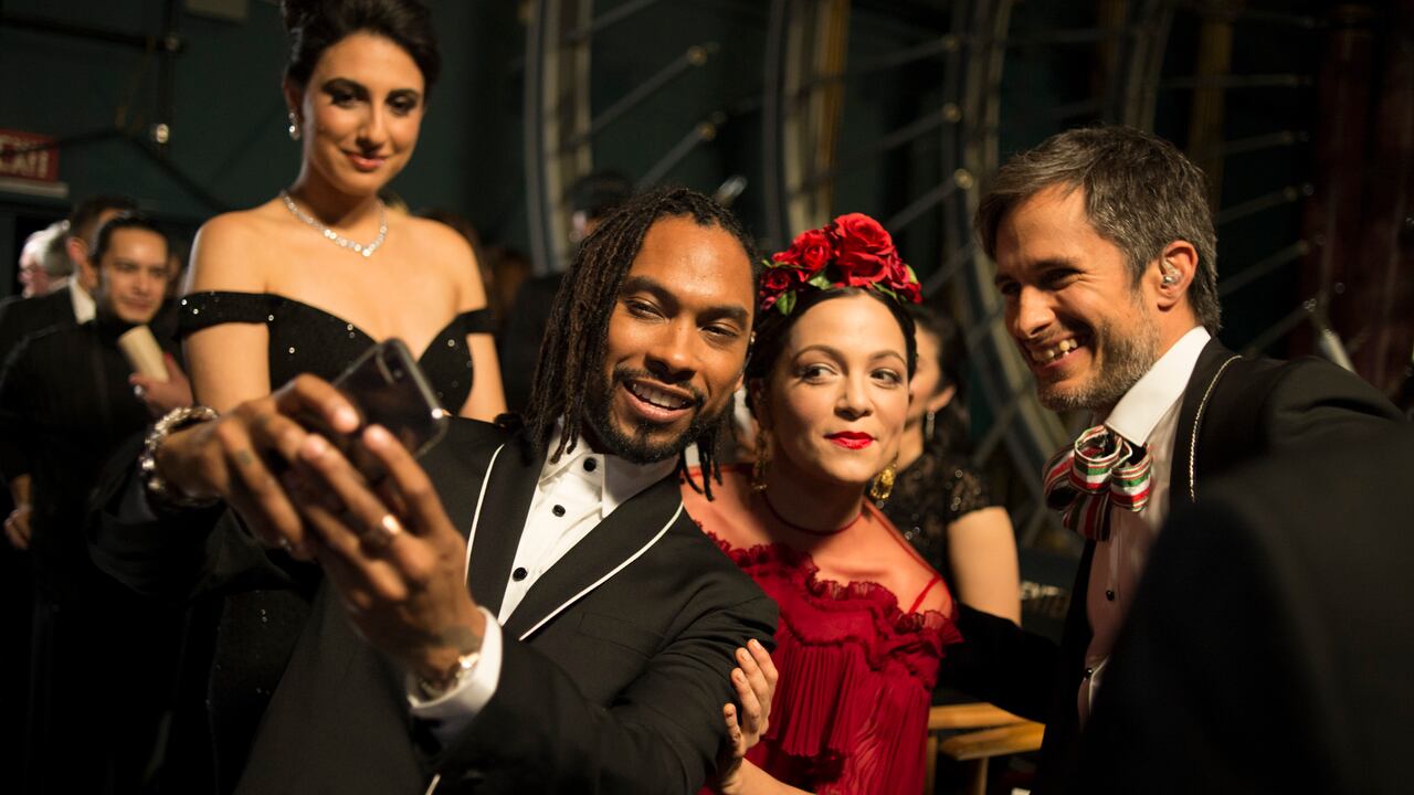 La 90ª Transmisión de los Oscars® se emitió en vivo el DOMINGO DE LOS OSCAR®, 4 DE MARZO DE 2018, en el Dolby Theatre® en el Hollywood & Highland Center® en Hollywood. MIGUEL, NATALIA LAFOURCADE, GAEL GARCÍA BERNAL