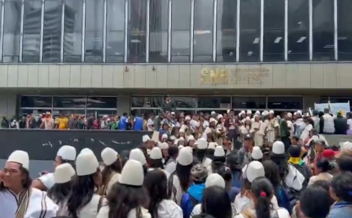 Indígenas llegan al DNP