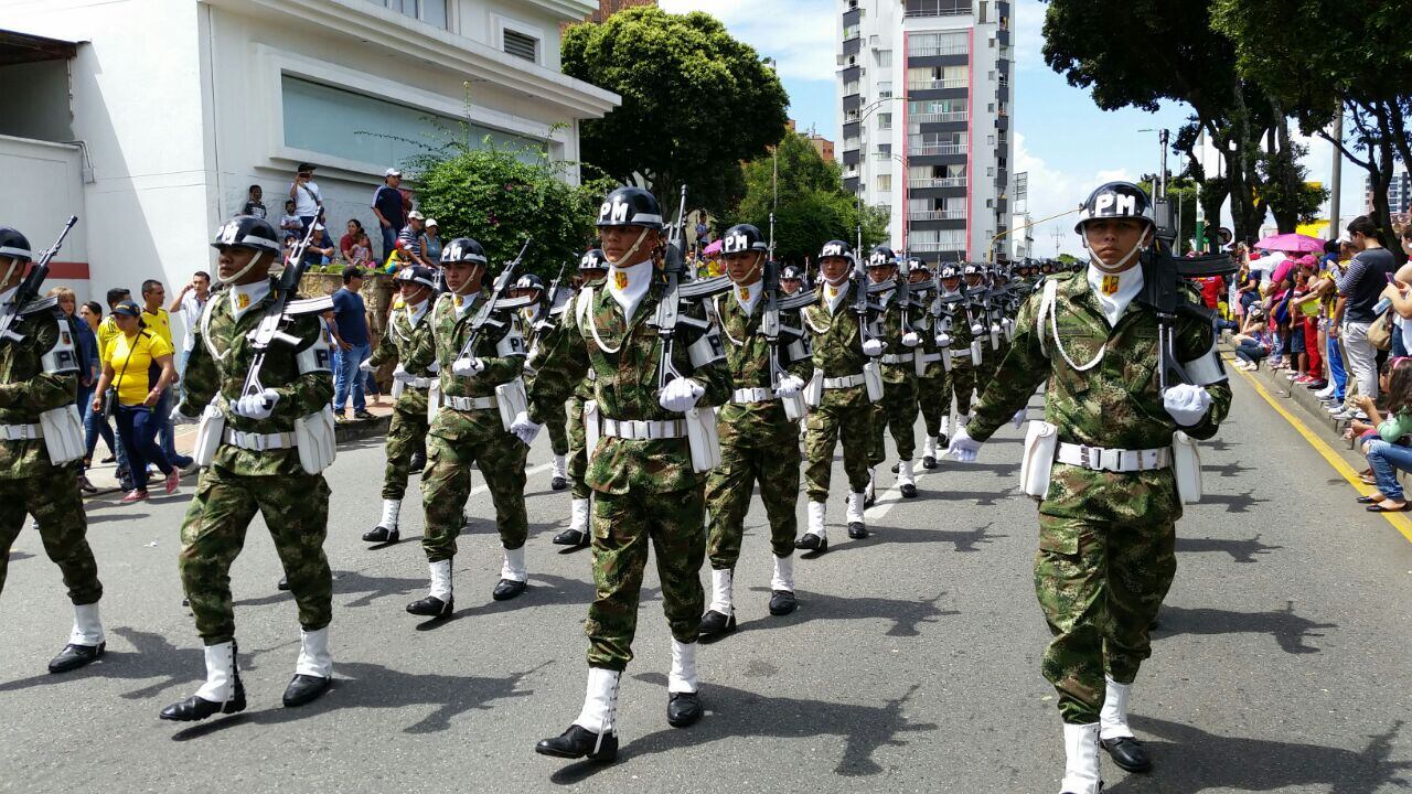 Los cierres son por ensayos del desfile del 20 de julio.