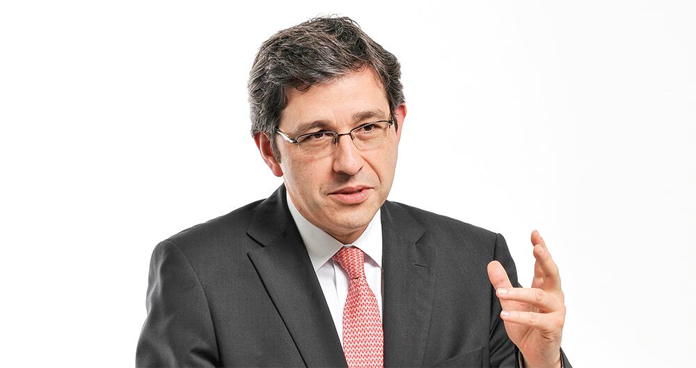 Manuel JOsé Cepeda Abogado de Colombia ante la Corte de La Haya