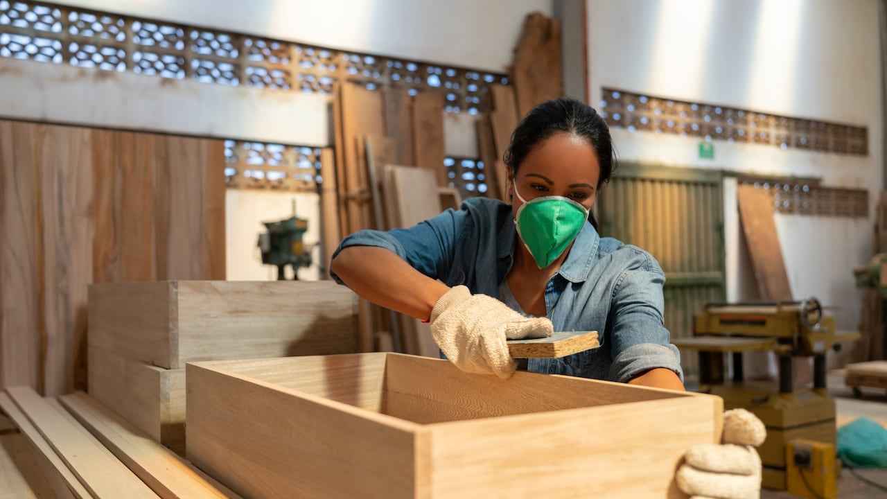 Muebles Jamar ofrece sueldos de hasta 10 millones de pesos. Conozca estas y otras ofertas a través de: https://www.semana.com/empleos/