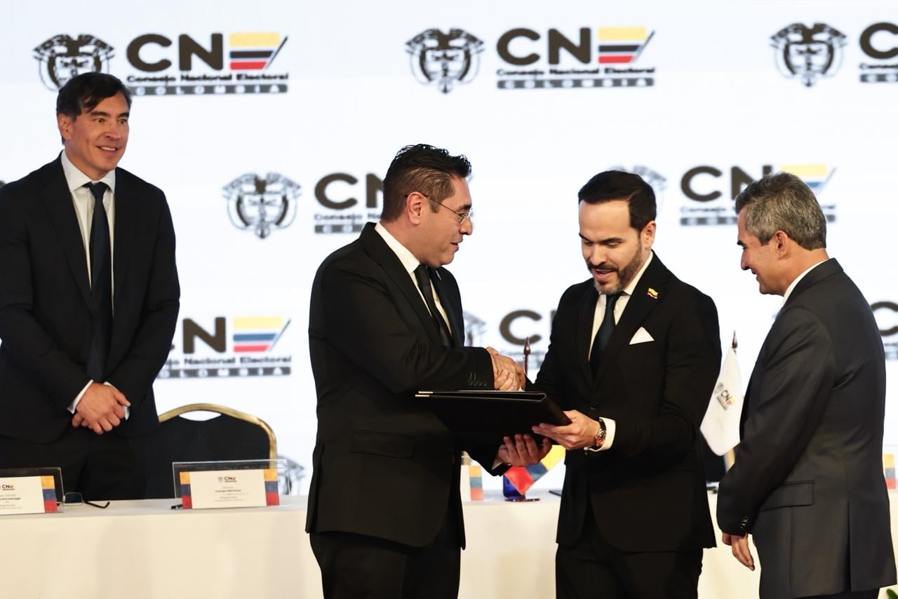 Acto de entrega de credenciales mediante el cual Abelardo De La Espriella y José Manuel Restrepo Abondano serán acreditados como presidente y vicepresidente de la República de Colombia para el periodo constitucional 2026–2030.