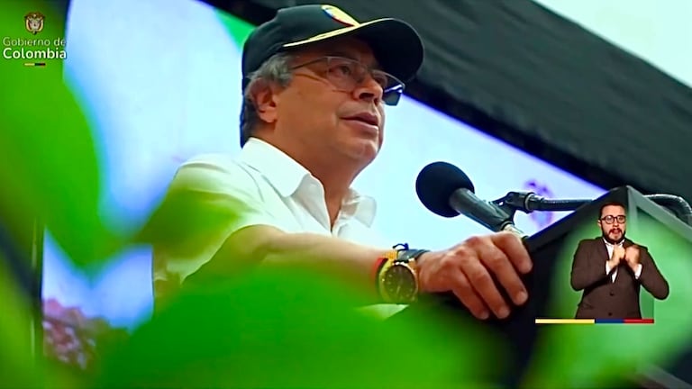Petro acusó a la “extrema derecha” de hablar con magistrados para tumbar su reforma agraria: “Nos quieren llevar al matadero” - Semana