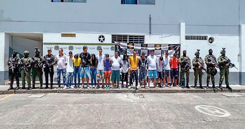     El excandidato Gallego, quien era la fórmula de continuidad de John Jairo Gómez, montó una sede de campaña secreta a la que denominaron “búnker de la naranja mecánica”.