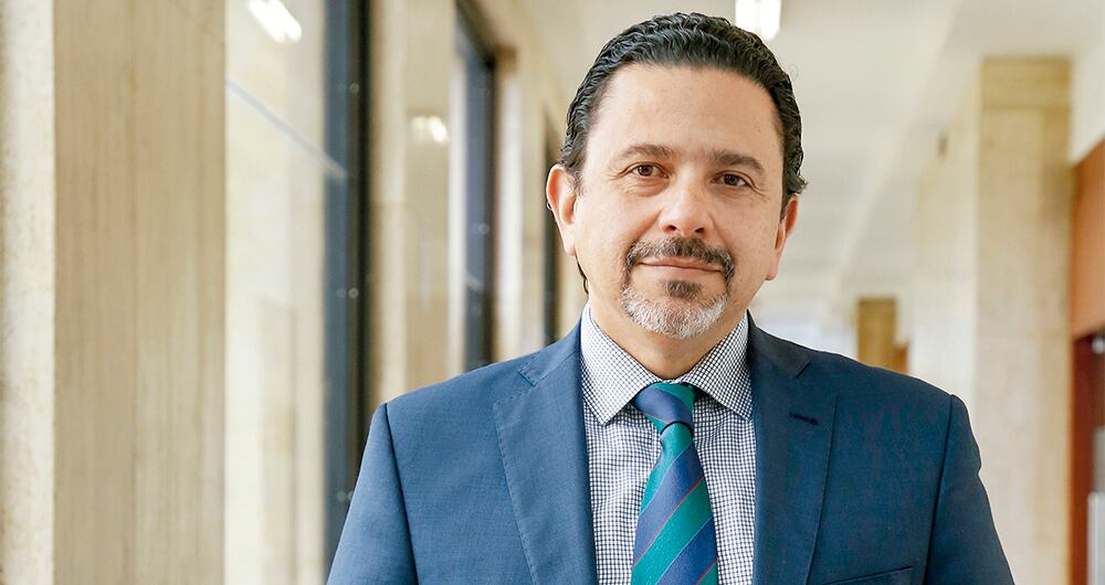 Miguel Ceballos,alto comisionado para la paz.