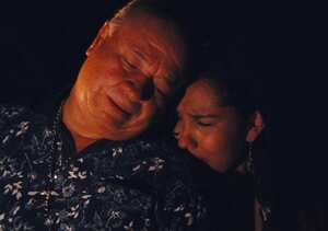 Luis Alberto Posada protagoniza con la actriz caleña Laura Gabrielle El Rey del Sapo, junto a la actriz Viña Machado. Estará desde hoy disponible en la plataforma Netflix.