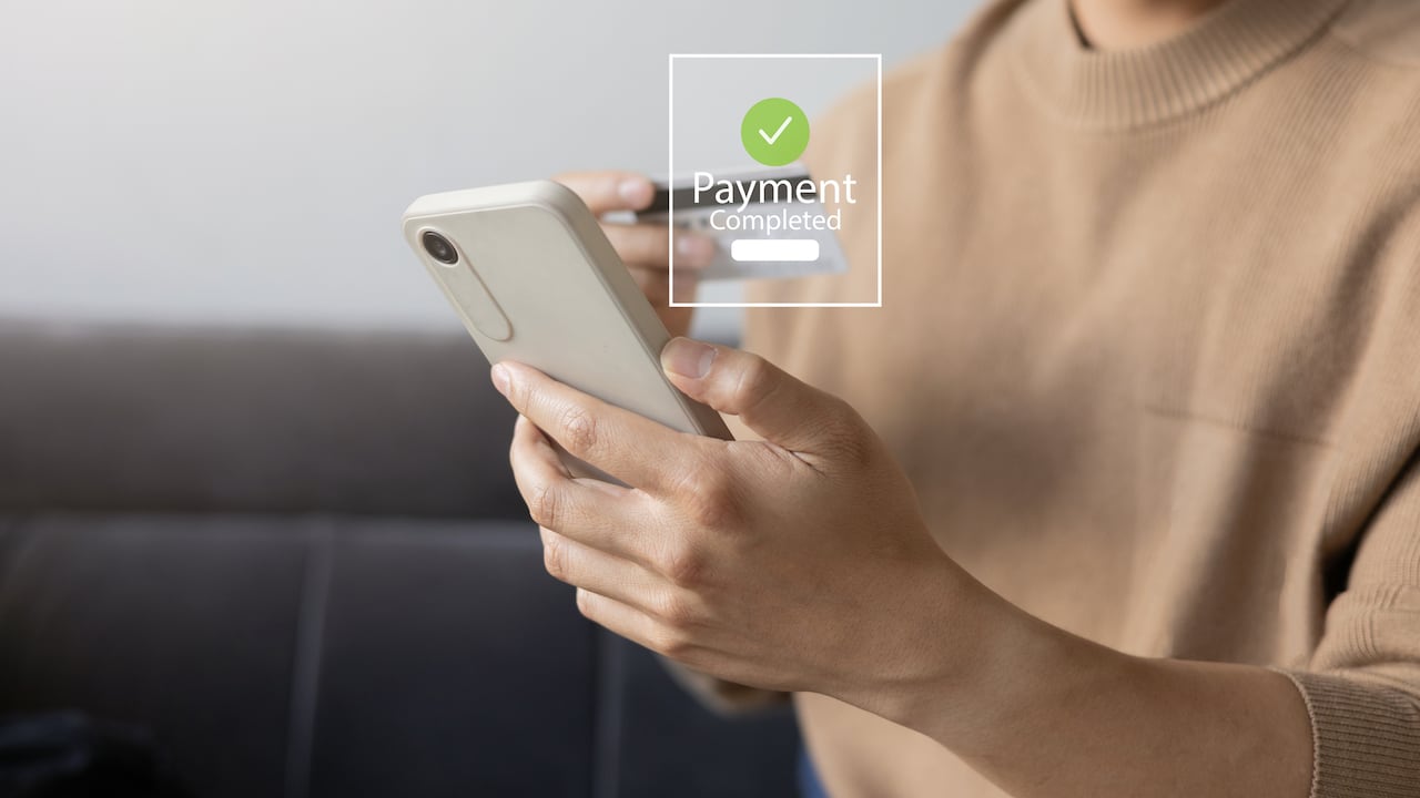 Ya es posible añadir tarjetas de transporte físicas y su saldo con el NFC del móvil al Google Wallet.
