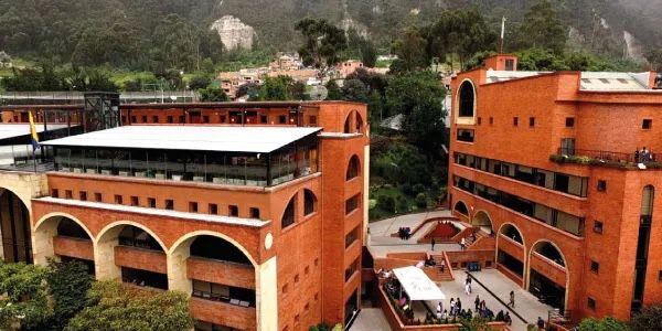 Los docentes seleccionados para esta iniciativa comenzarán sus actividades académicas en el primer semestre de 2024.